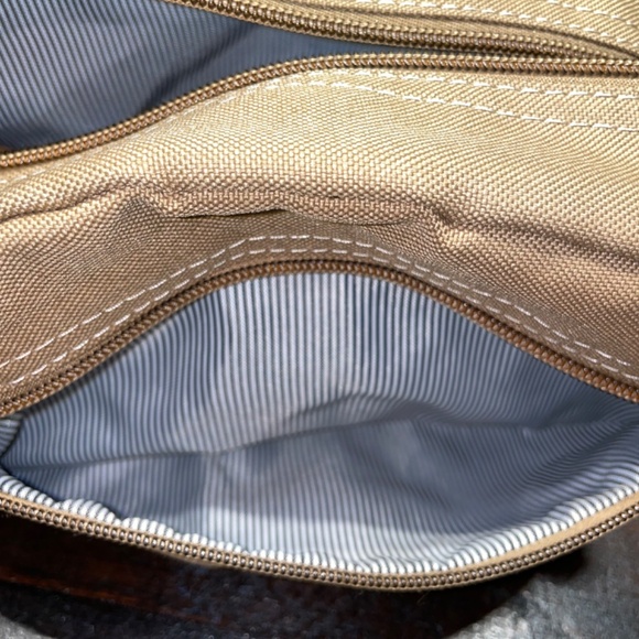 Timberland Core Khaki Canvas Travel Kit Bag - Picture 9 of 9